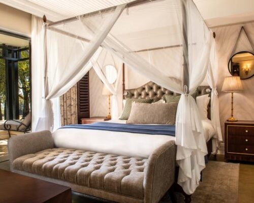 the_royal_livingstone_hotel_by_anantara_royal_livingstone_presidential_suite_bedroom2